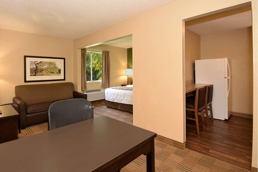 Extended Stay America Suites - Arlington - Six Flags Ruang foto