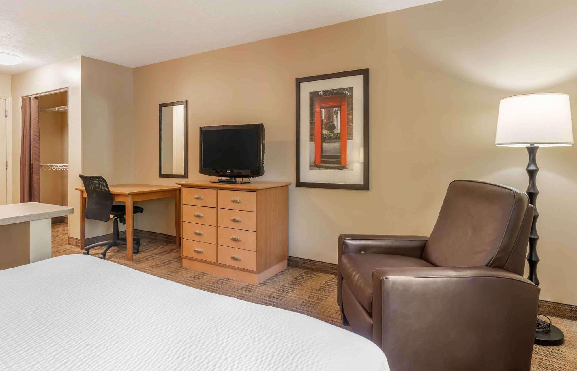 Extended Stay America Suites - Arlington - Six Flags Bagian luar foto