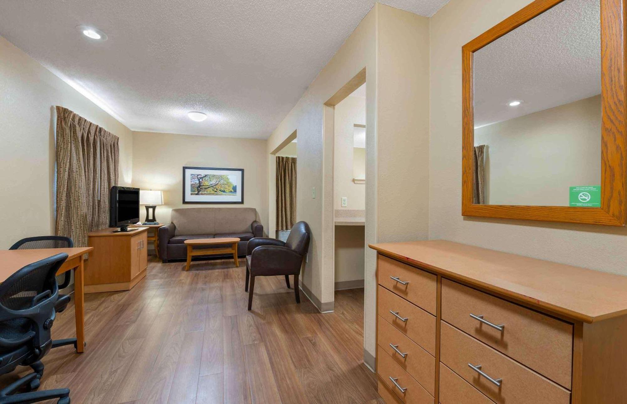Extended Stay America Suites - Arlington - Six Flags Bagian luar foto