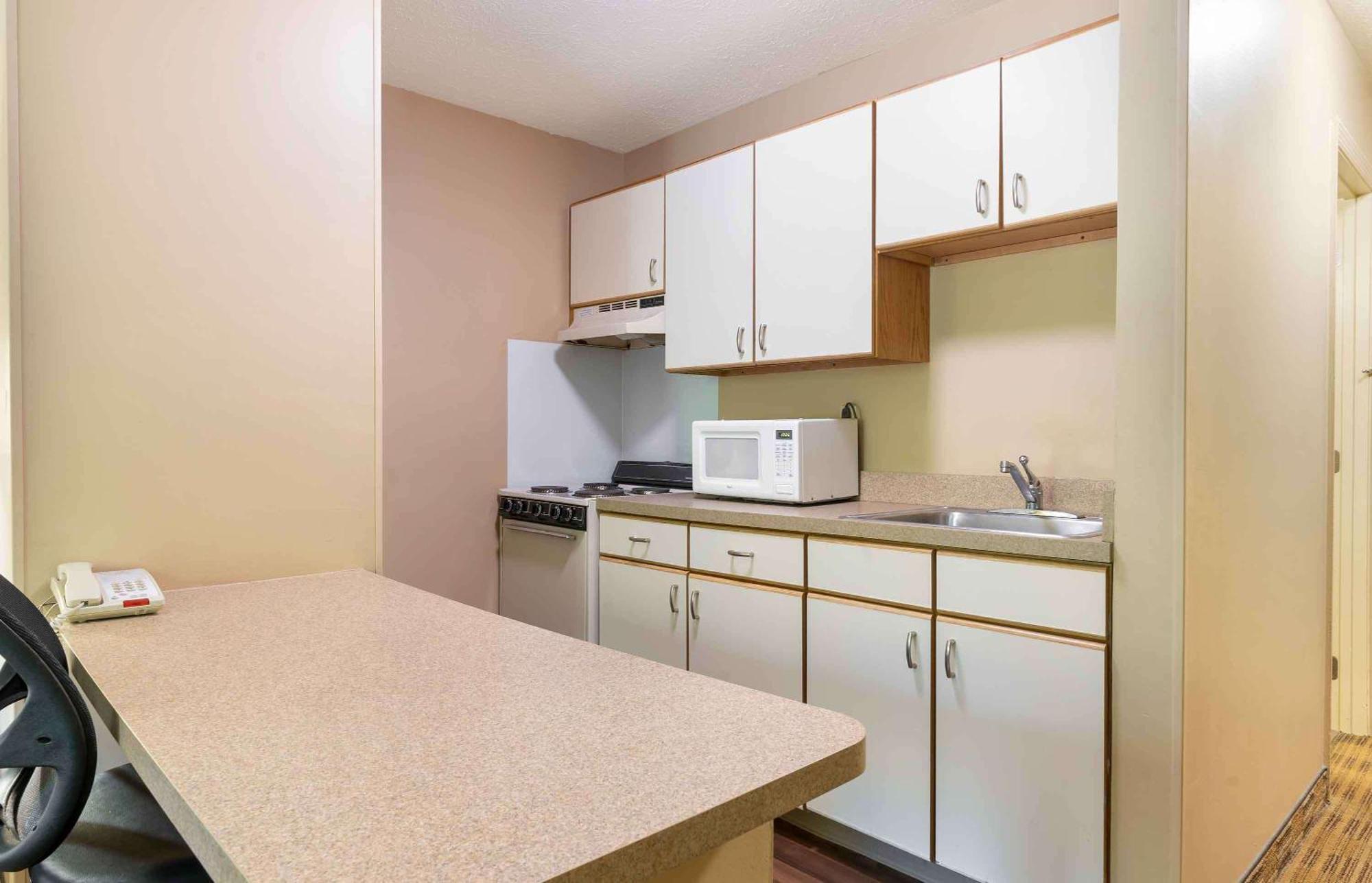 Extended Stay America Suites - Arlington - Six Flags Bagian luar foto